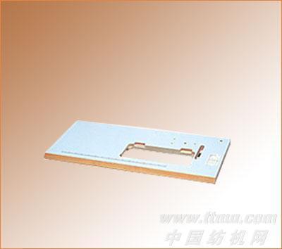 青田縣聯(lián)達(dá)縫紉配套廠 專(zhuān)業(yè)供應(yīng)縫紉燈、縫紉機(jī)臺(tái)板與壓條機(jī)